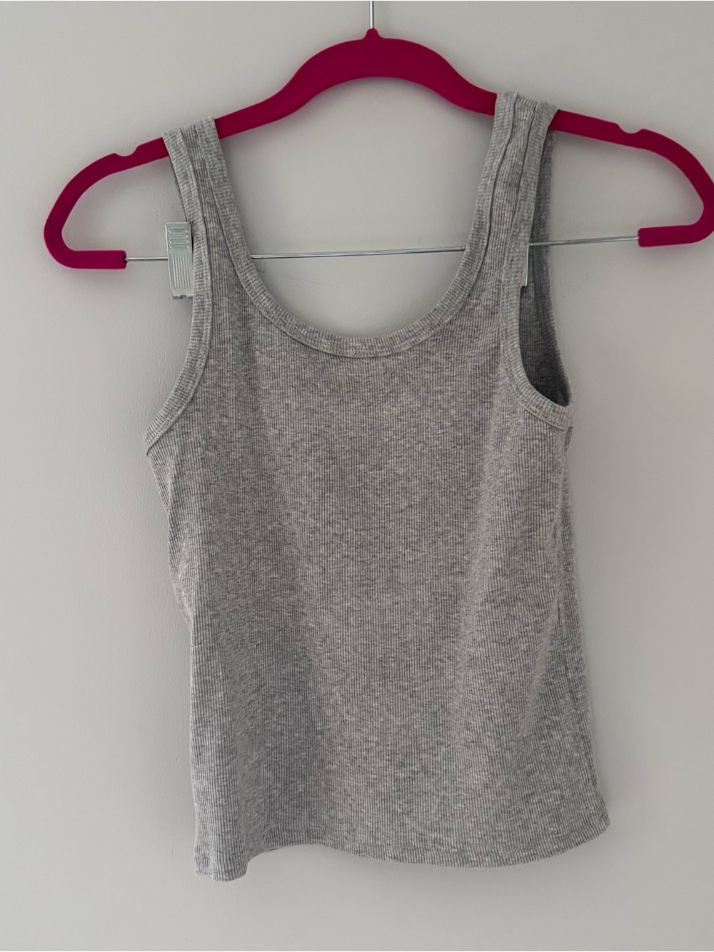 Amazon Gray Ribbed Tank Top - Picture 5 of 5